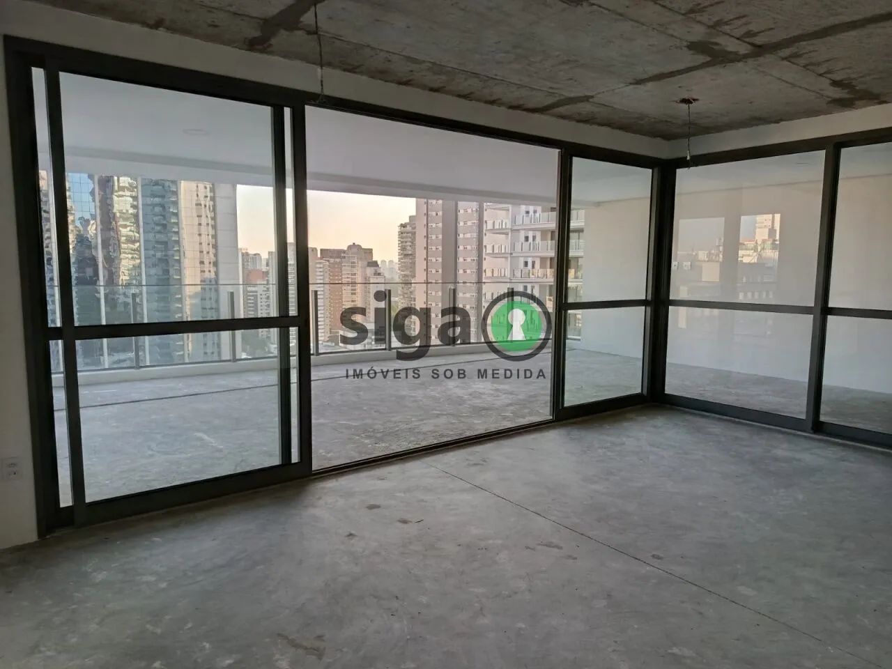 Imagem Apartamento 267 m² Paraíso