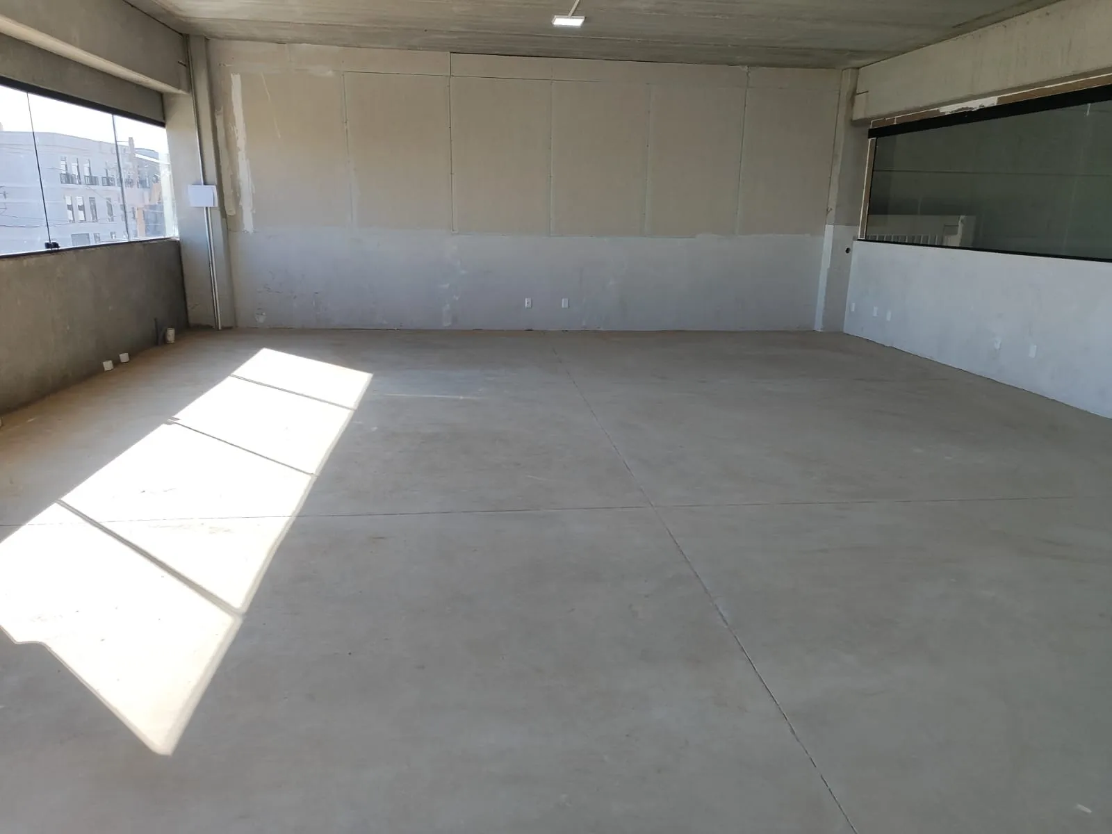 Imagem Barracão de 1.100 M2 no condomínio Empresarial Metropolitano Sorocaba SP