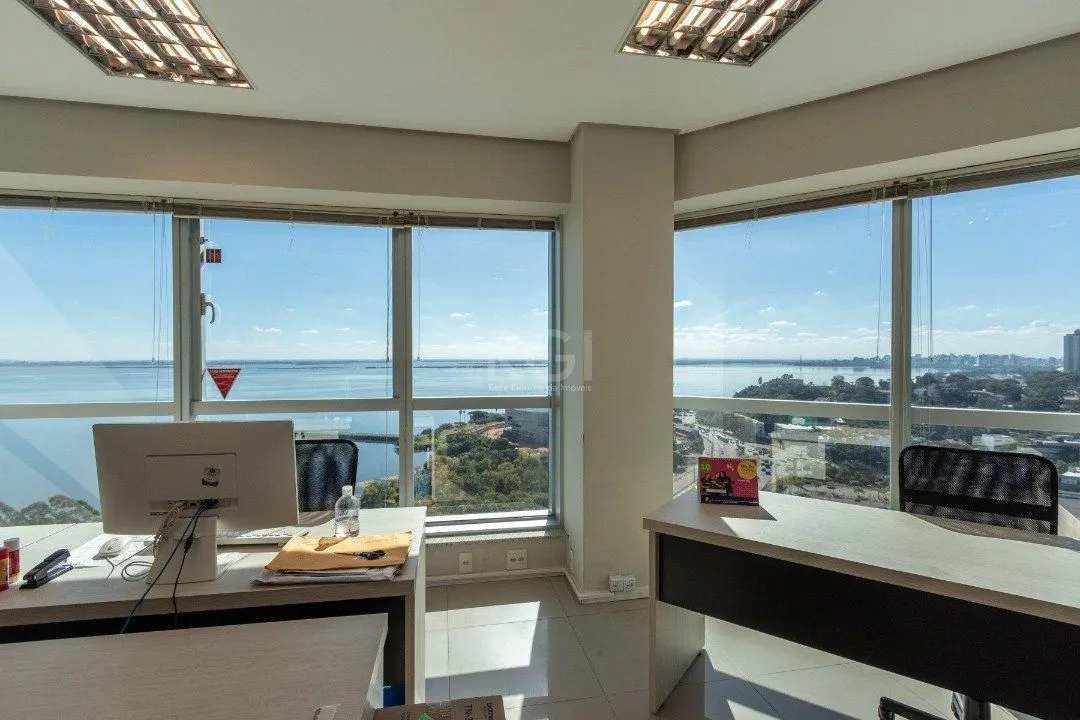 Imagem Conjunto/Sala para Venda - 210m², 0 dormitórios, 5 vagas - Cristal