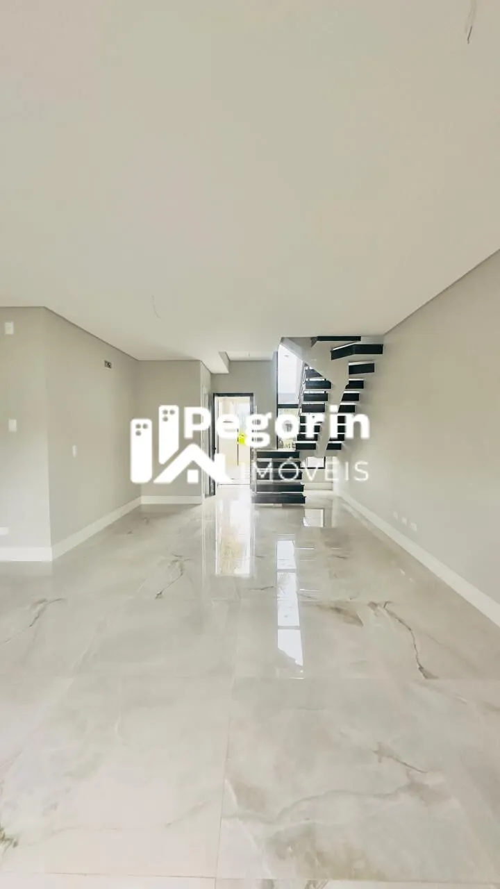 Imagem Sobrado à venda em Pinhais, Centro, com 3 quartos, 253,42m²