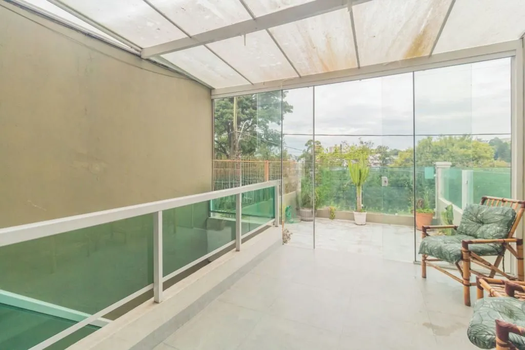 Imagem Encantadora casa com 175m², 03 dormitórios, Rua Paul Harris, Jardim Planato