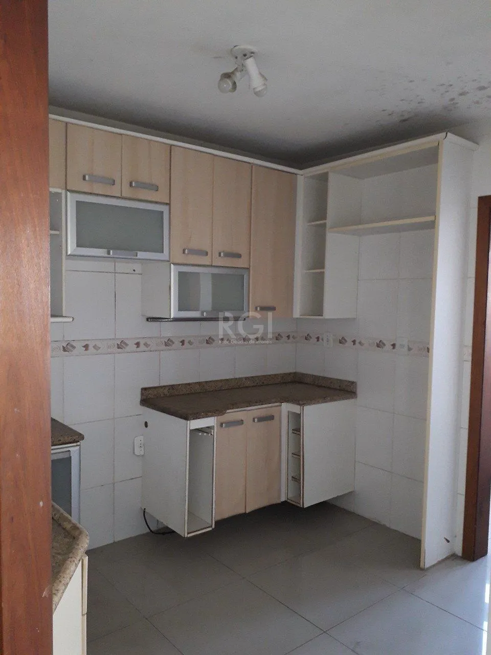 Imagem Casa para Venda - 205m², 2 dormitórios, sendo 1 suites, 2 vagas - Ipanema
