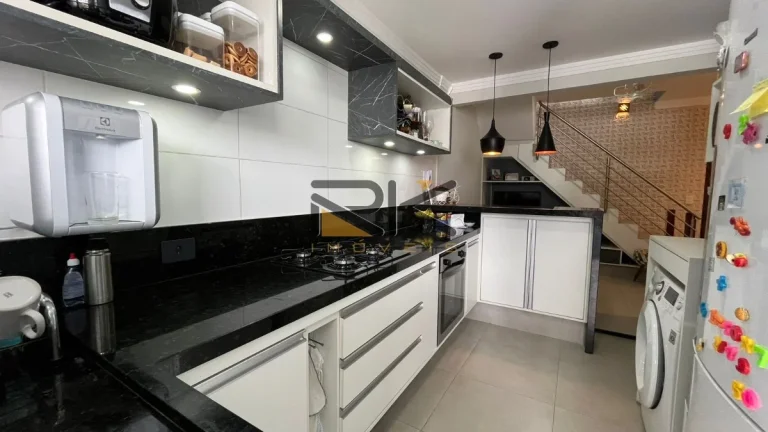 Imagem Cobertura Duplex à venda no bairro do Itaguá
