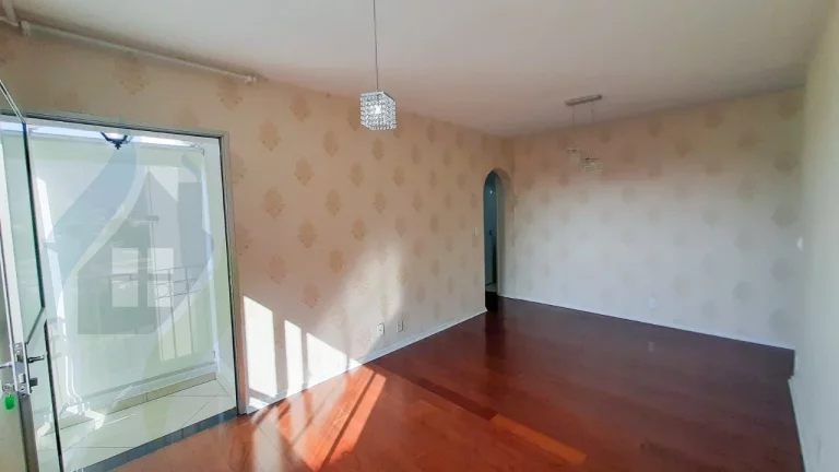 Imagem Apartamento de 2 dormitórios, 1 banheiro, 1 vaga, com 70m² em Centro, São Bernardo do Campo