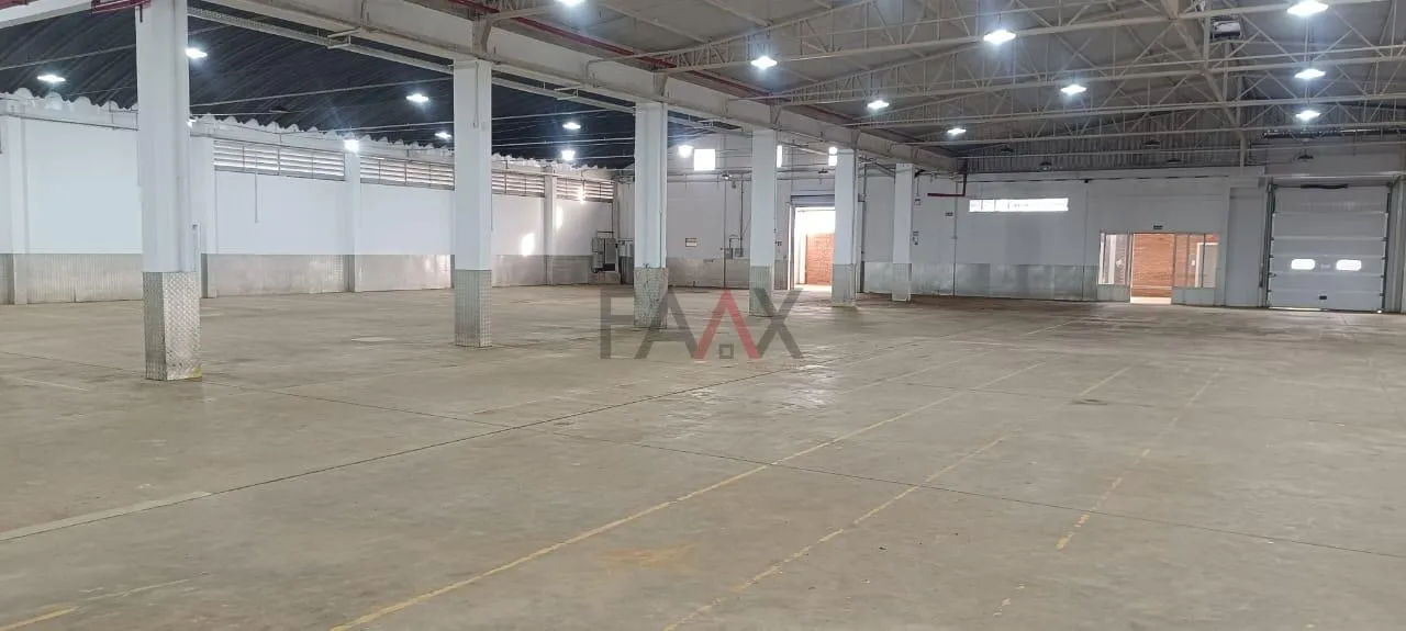 Imagem Imóvel Comercial para Locação Próximo à BR com 3.521m Construídos