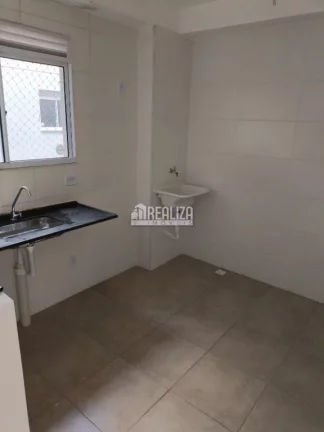 Imagem Apartamento de 2 dormitórios com Piscina e Portaria 24 Hrs no Condomínio Vitta Jardim do Lago, no bairro Jardim do Lago - em Uberaba