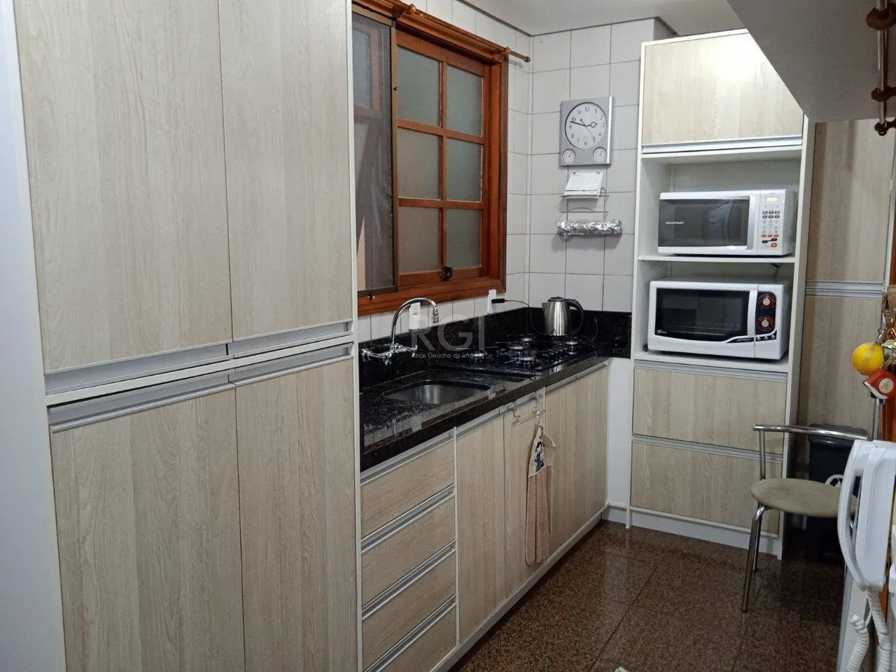 Imagem Apartamento com 128.25m², 3 dormitórios, sendo 2 suites, 1 vaga, Petrópolis,