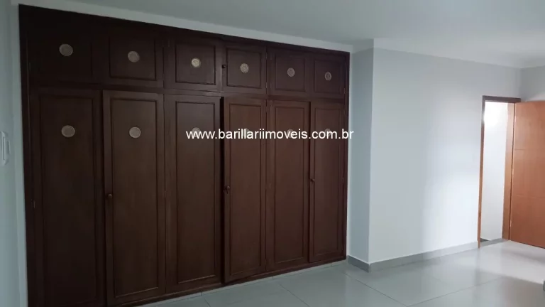 Imagem Imperdível: Casa à venda em Ribeirão Preto-SP, Vila Tibério, 3 quartos, 1 suíte, 2 salas, 3 banheiros, 2 vagas, 170m².