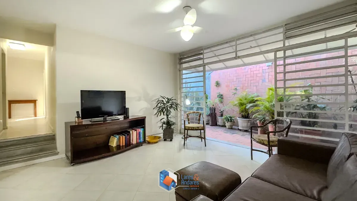 Imagem Casa para venda em Vila Madalena com 3 quartos, sendo 2 suítes, 257m²