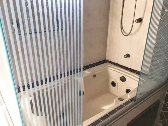 Imagem Cobertura com 3 dorms, Guilhermina, Praia Grande - R$ 600 mil, Cod: 1388