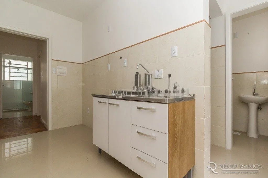Imagem Apartamento de 02 quartos, sendo 01 com Ar condicionado, no bairro Centro Histórico em Porto Alegre/RS.