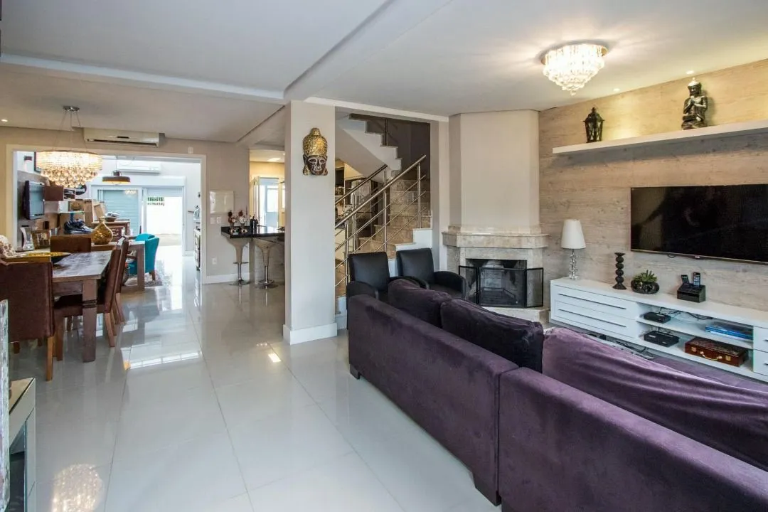 Imagem Casa para Venda - 147.3m², 3 dormitórios, sendo 1 suites, 3 vagas - Guarujá