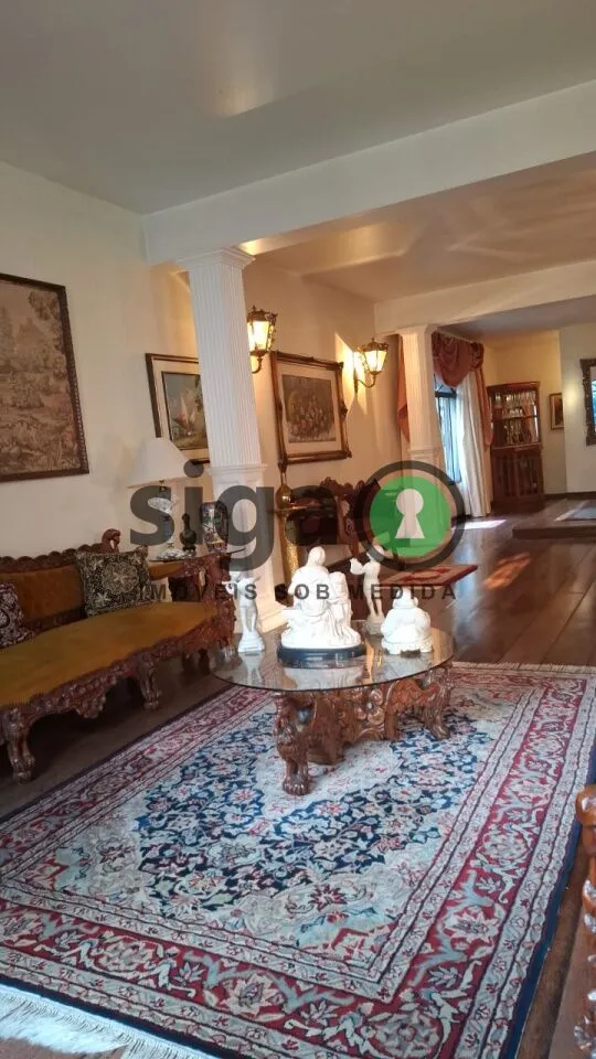 Imagem CASA IMPONENTE À VENDA NO BROOKLIN | 500 M² DE TERRENO | PISCINA