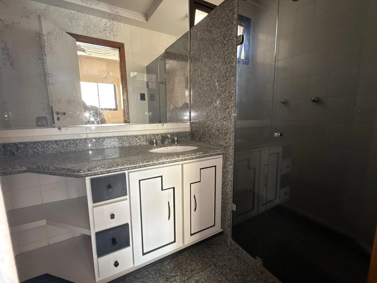 Imagem Apartamento com 4 quartos à venda em Vila Velha