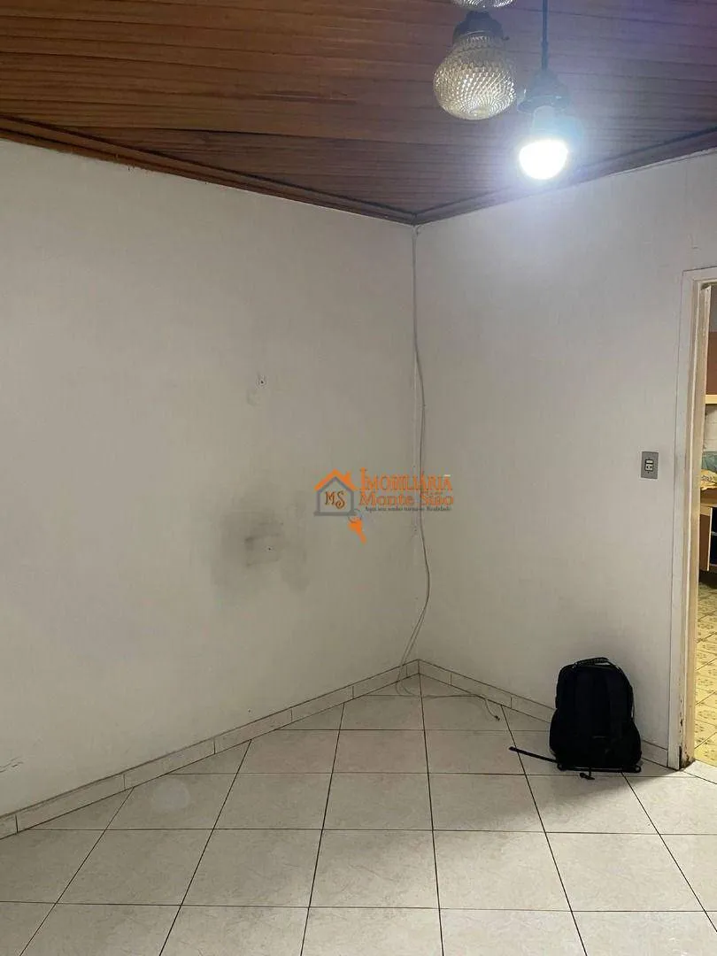 Imagem Casa com 3 dormitórios à venda, 200 m² por R$ 405.000,00 - Jardim Divinolândia - Guarulhos/SP