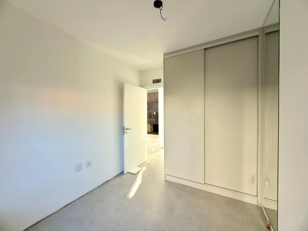 Imagem Casa 3 Dormitórios - Bairro Jardim Beira Mar