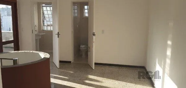 Imagem Vende-se bela cobertura de 122m², 2 quartos 2 vagas, desocupado - Auxiliadora