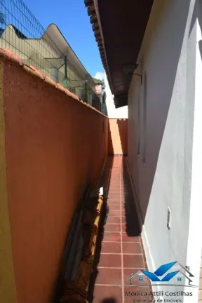 Imagem Livre para Ano Novo, de 2023 Casa de esquina na Praia das Toninhas com 3 suites e Churrasqueira.