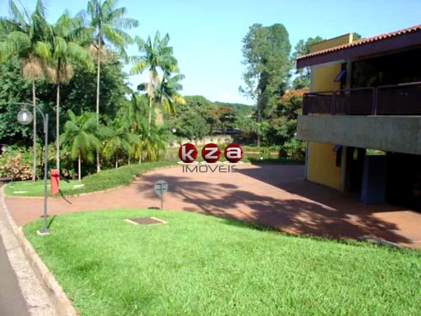 Imagem Luxuosa Casa em Condomínio à Venda em Campinas-SP, Condomínio Residencial Colina, Barão Geraldo, 4 Suítes, 3 Salas, 4 Vagas, 576m².