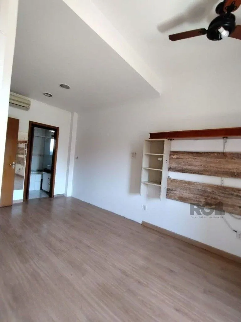 Imagem Casa de 3 dormitórios no bairro Ipanema - Porto Alegre