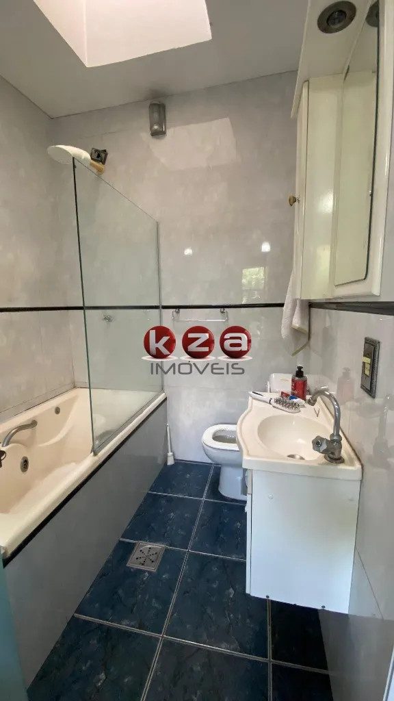Imagem Casa com 3 dormitórios em condomínio em Valinhos