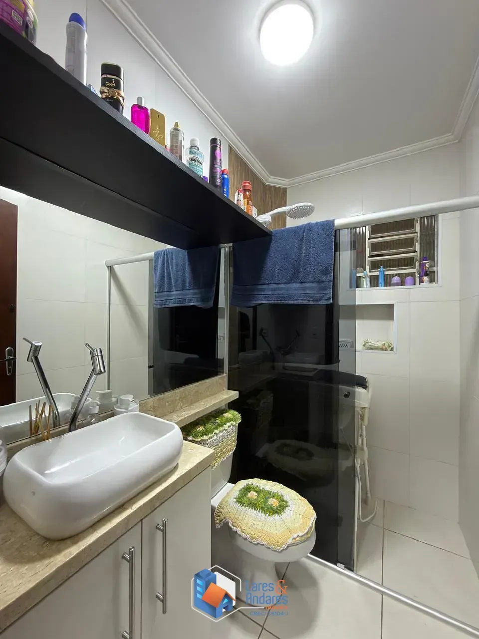 Imagem Sobrado para venda em Vila Nivi com 3 quartos, sendo 1 suíte, 100m²