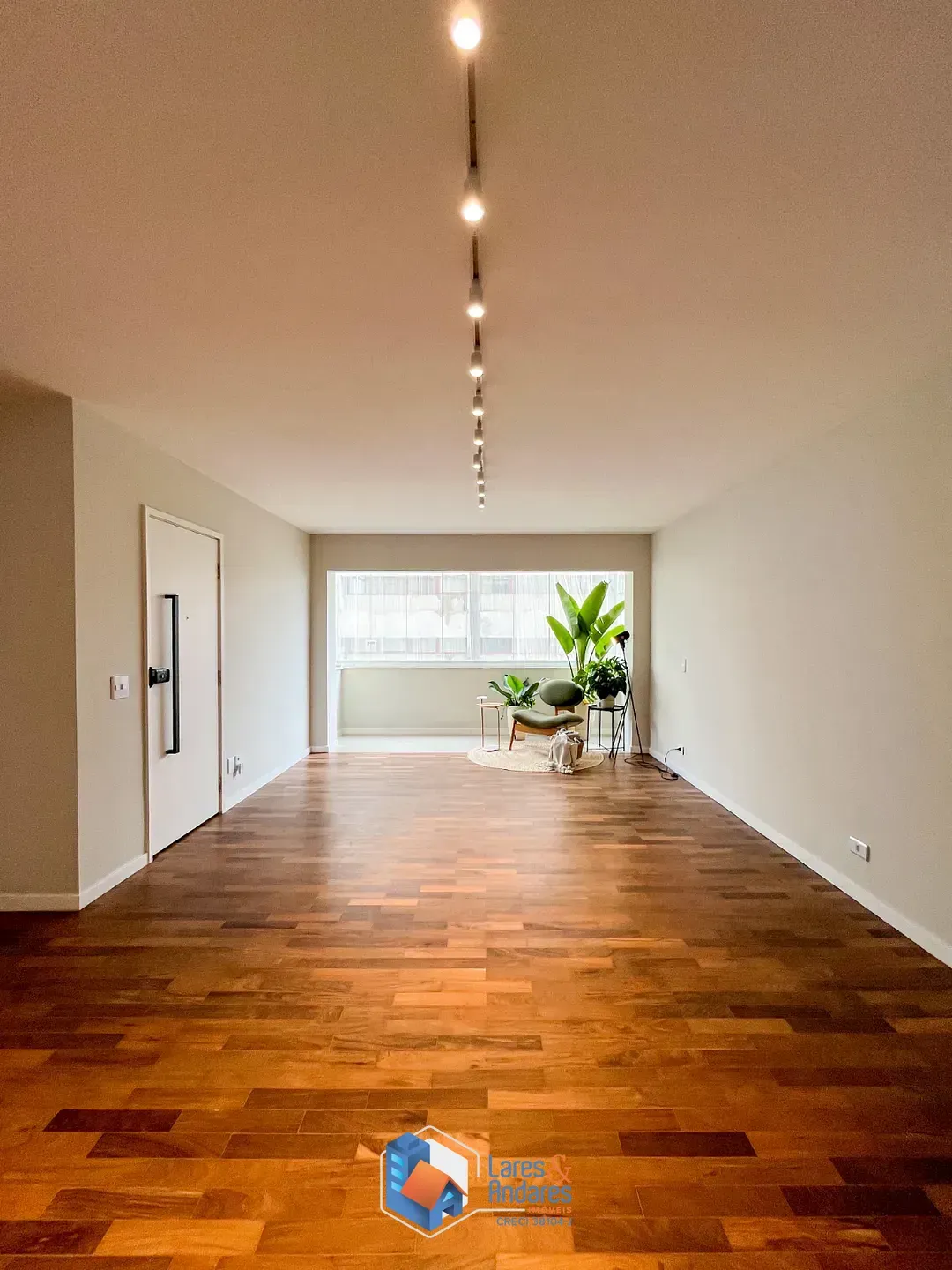 Foto do imóvel Apartamento para venda em Itaim Bibi com 3 quartos, sendo 3 suítes, 163m² em Rua Japão
