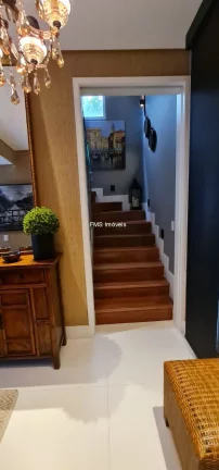 Imagem Casa em condomínio no Morumbi, São Paulo-SP: 4 quartos, 3 salas, 6 banheiros, 4 vagas e 340m² de área. Agende sua visita agora!