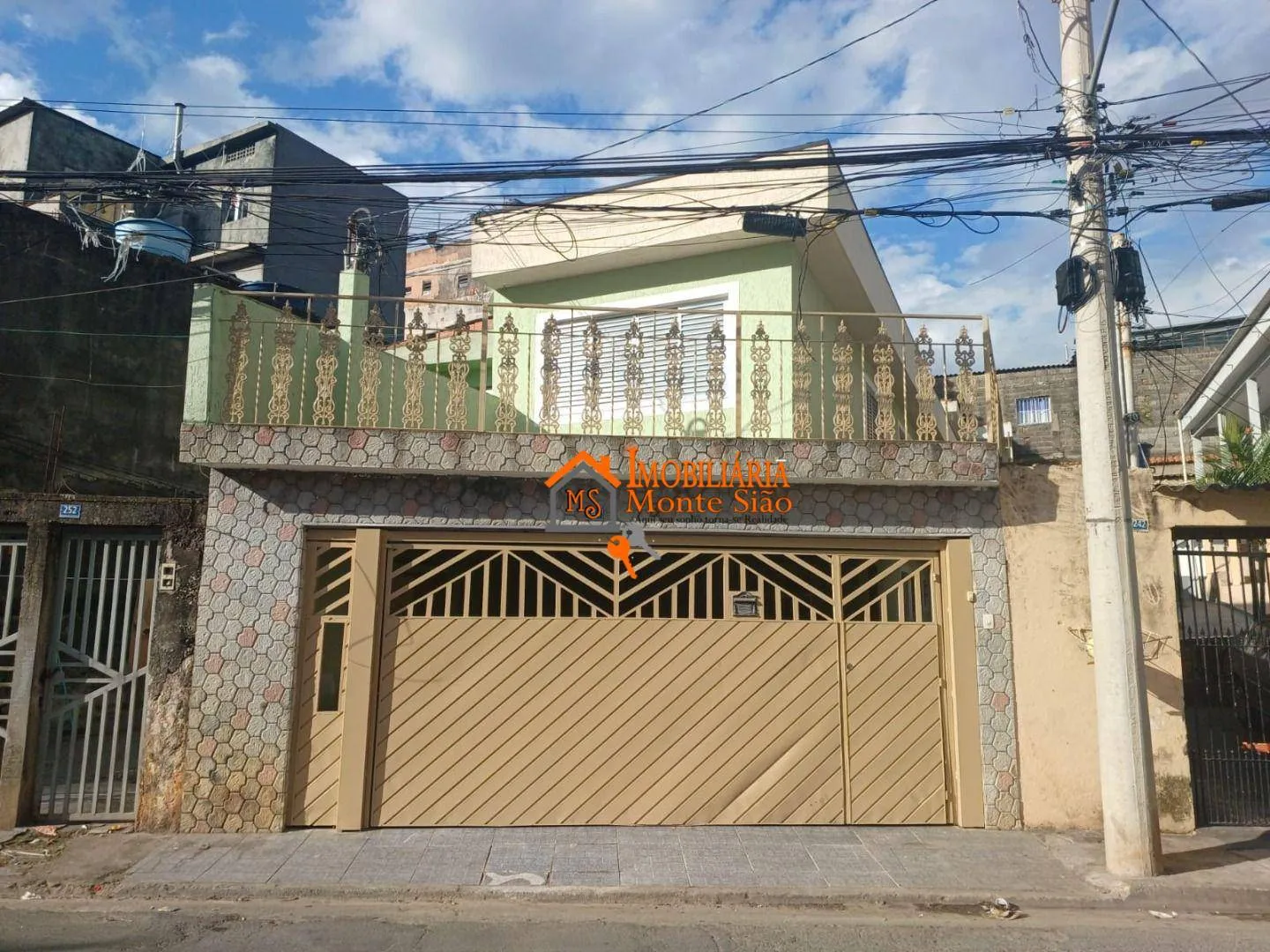 Foto do imóvel Sobrado com 6 dormitórios à venda, 244 m² por R$ 499.000,00 - Jardim Paraíso - Guarulhos/SP