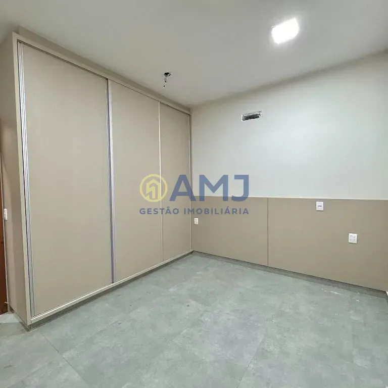 Imagem Venda de Casa Térrea no Jardins Porto | Lote de Esquina | Vista para Reserva