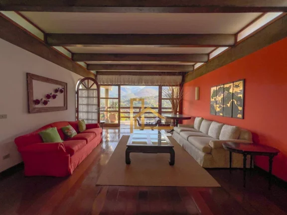 Imagem Casa com 4 suítes, vista livre para as montanhas e lazer completo - A 12 minutos do centro de Teresópolis