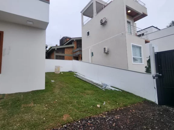 Imagem Casa / Sobrado para Venda em Florianópolis / SC no bairro Santinho