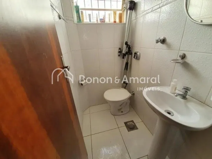 Imagem Casa térrea à venda, com 220m² de área construída, Parque Taquaral