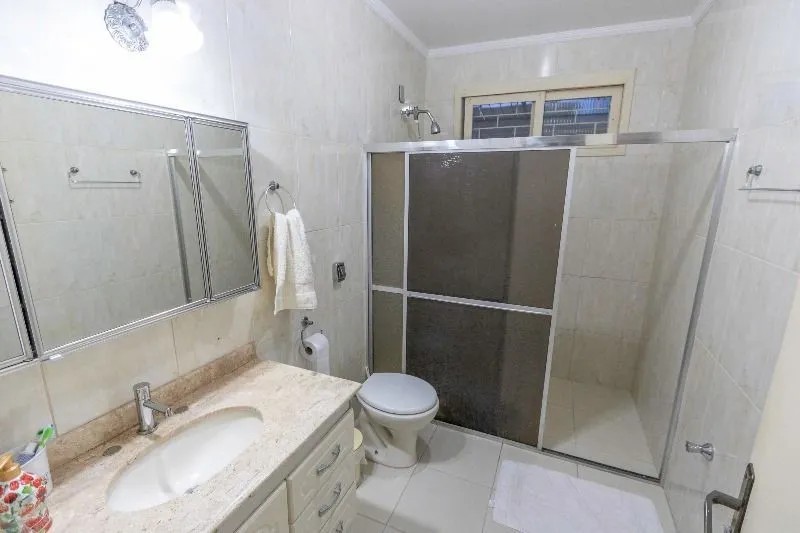 Imagem Casa para Venda - 231.72m², 4 dormitórios, sendo 1 suites, 3 vagas - Tristeza