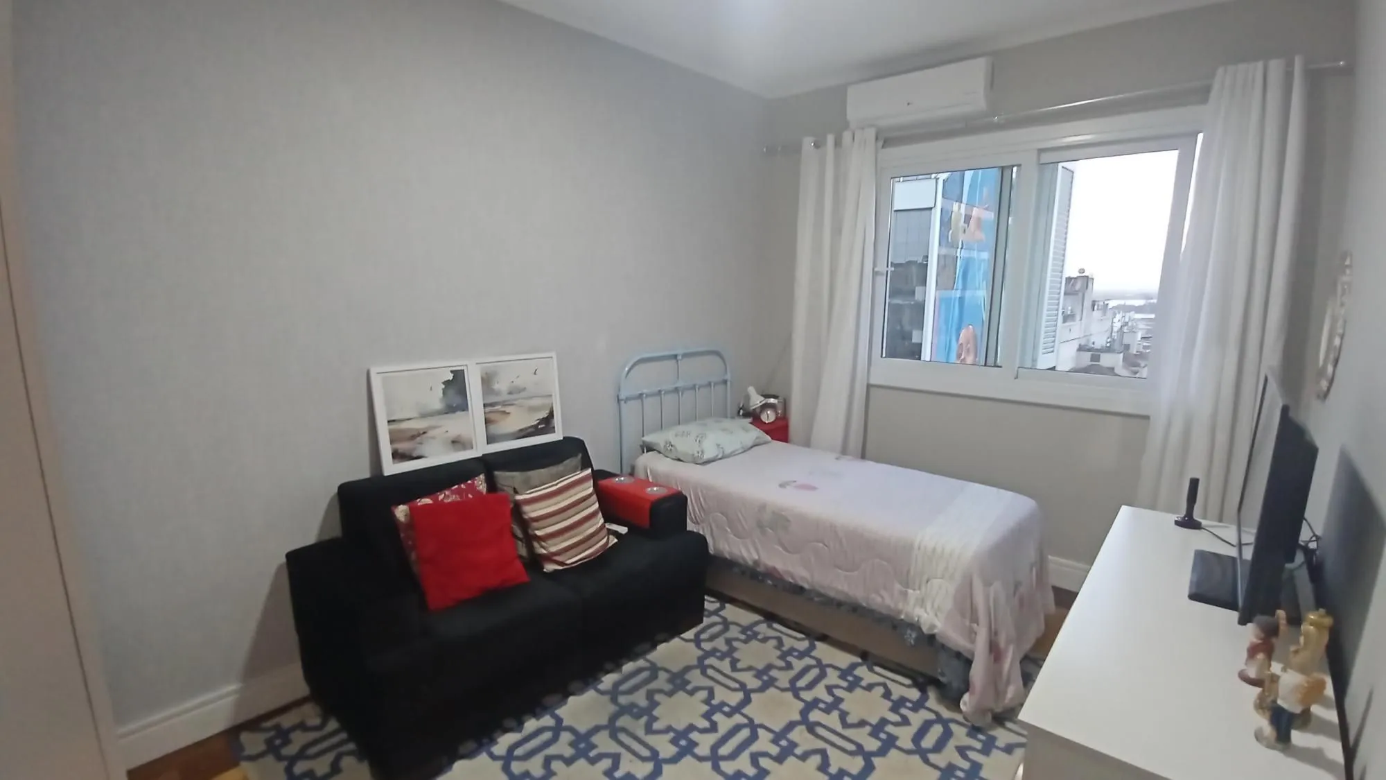 Imagem Apartamento com 4 dormitórios no Centro de Porto Alegre
