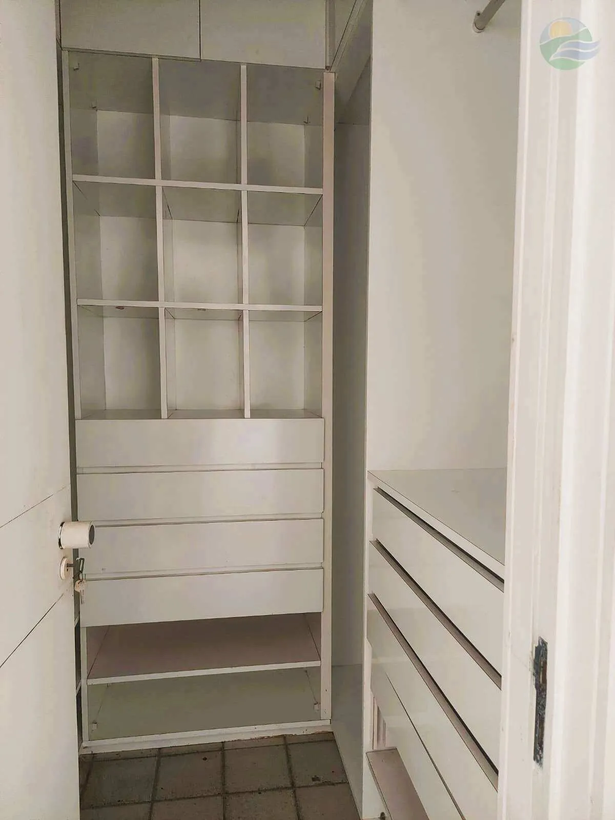 Imagem Apartamento com 4 suites, frente mar, calçadão de Piedade, em Piedade, Jaboatão dos Guararapes.
