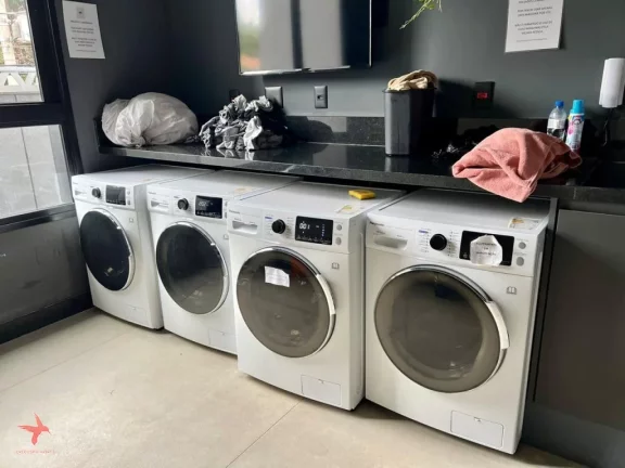 Imagem Imperdível! Apartamento à venda na Vila Olímpia, São Paulo-SP, 1 quarto, 1 suíte, 1 sala, 1 banheiro, 1 vaga, 28m².