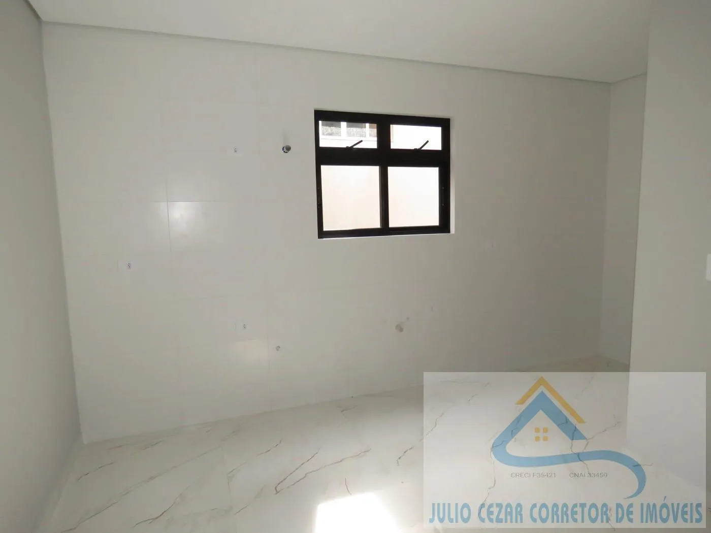 Imagem Apartamento para Venda em São José dos Pinhais, Silveira da Motta, 3 dormitórios, 1 suíte, 2 banheiros, 1 vaga