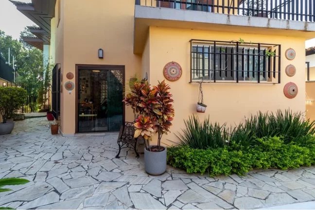 Imagem Casa à venda no bairro Alto da Lapa - São Paulo/SP