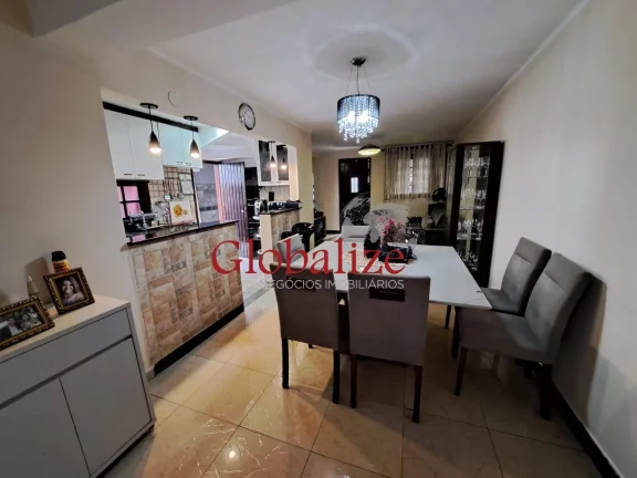 Imagem Sobrado à venda com 118m², 3 quartos, 2 suítes, 2 vagas, churrasqueira por R$1015.000,00 no Boqueirão em Santos