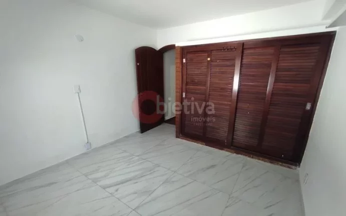 Imagem Casa a venda no Village do Sol I com 4 quartos - Palmeiras - Cabo Frio