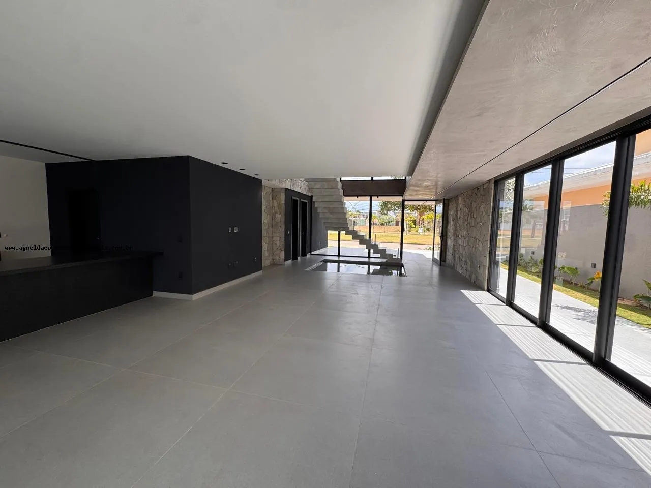 Imagem Casa em Condomínio para Venda em Parnamirim, Pium (Distrito Litoral), 5 dormitórios, 5 suítes, 6 banheiros, 4 vagas