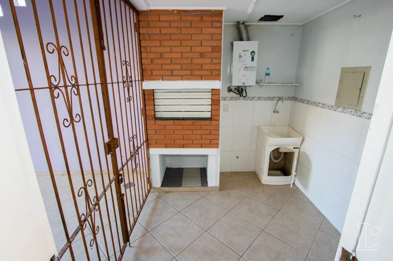 Imagem Excelente casa em condomínio fechado -Bairro Cristal