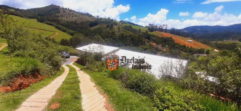 Imagem Chácara com 4 dormitórios à venda, 1500 m² por R$ 650.000,00 - Bom Jardim - Camanducaia/MG