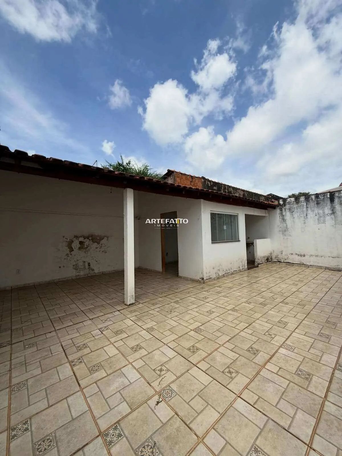 Imagem OPORTUNIDADE DE CASA NO RESIDENCIAL CHICO NECA EM TERRENO INTEIRO