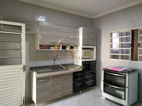 Imagem Casa Sobrado, 2 Dormitórios ( 1 suíte), 162m², Jardim Bandeirantes, Sjc.