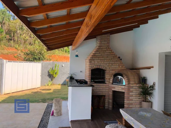 Imagem Casa com 3 dormitórios à venda, 305 m² por R$ 1.250.000,00 - Centro - Socorro/SP