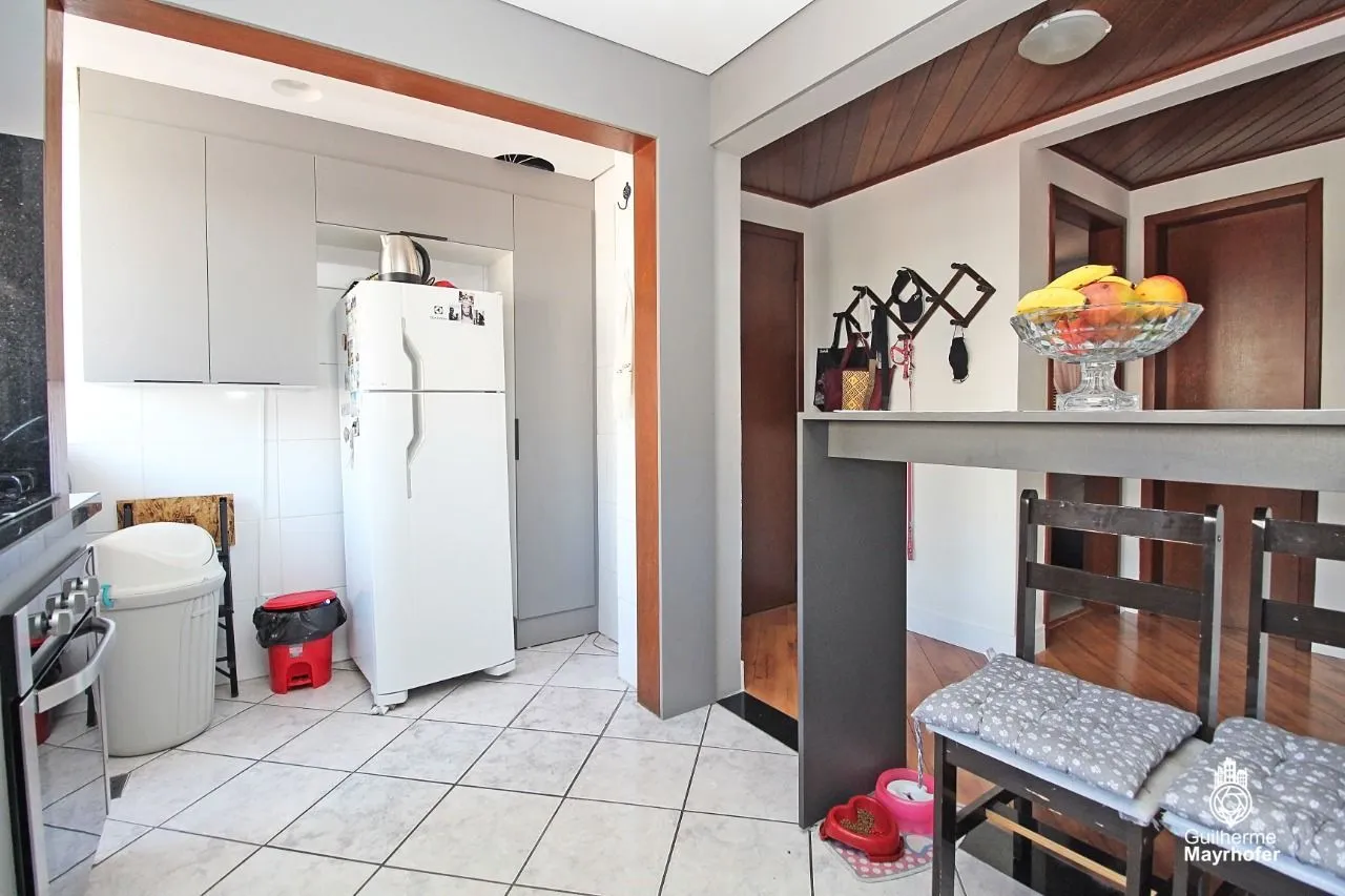 Imagem Cobertura para Venda - 217.04m², 3 dormitórios, 1 suites, 2 vagas - Tristeza