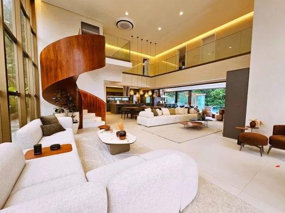 Imagem Imperdível! Casa à venda em Riviera de São Lourenço Módulo 11, 6 quartos, 6 suítes, 3 salas, 6 vagas de garagem, 626,13 m².