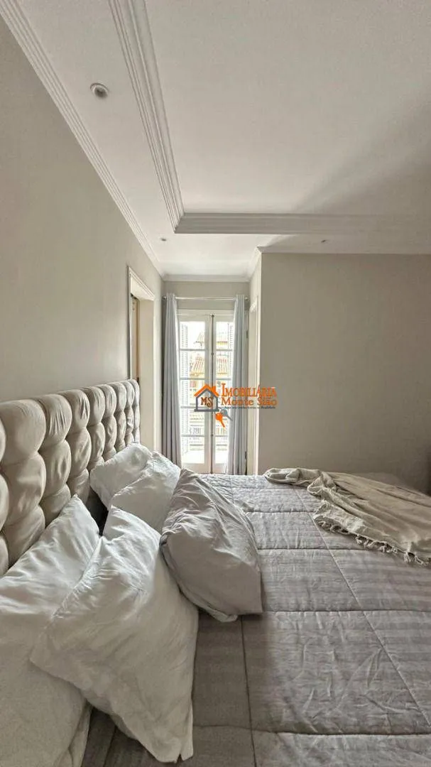 Imagem Sobrado com 3 dormitórios à venda, 187 m² por R$ 990.000,00 - Jardim Maia - Guarulhos/SP